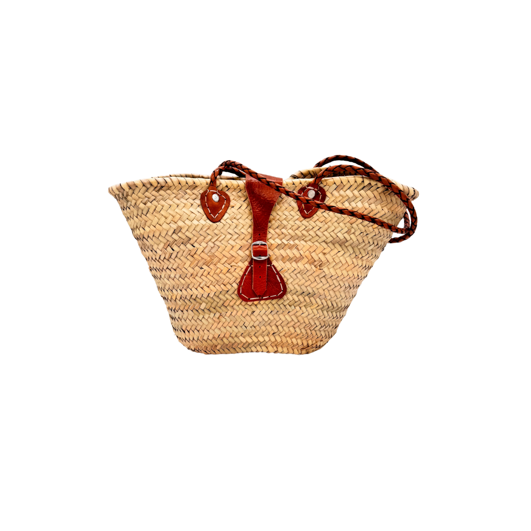 Handgewebte Strohtasche aus Palmstroh mit braunem Lederüberschlag und geflochtenem Lederhenkel