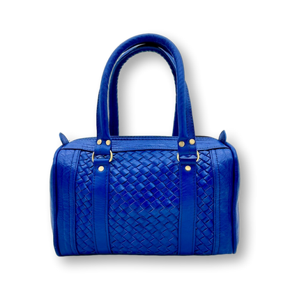 Kastenförmige Handtasche aus royalblauem, geflochtenem Leder mit zwei Lederhenkeln und Reißverschluss